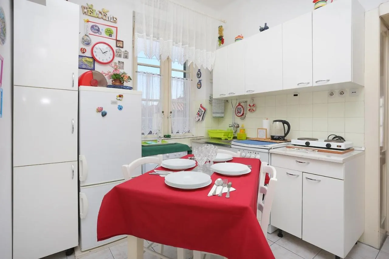 Apartments With Wifi Split - 7588 0*,  Croatia